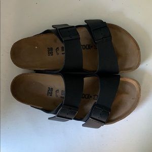 BRAND NEW BLACK BIRKENSTOCK ARIZONA BS